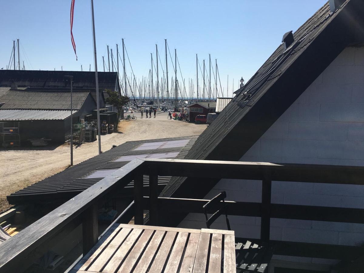 Casablanca Hostel, Hyggelig Overnatning Anholt Экстерьер фото