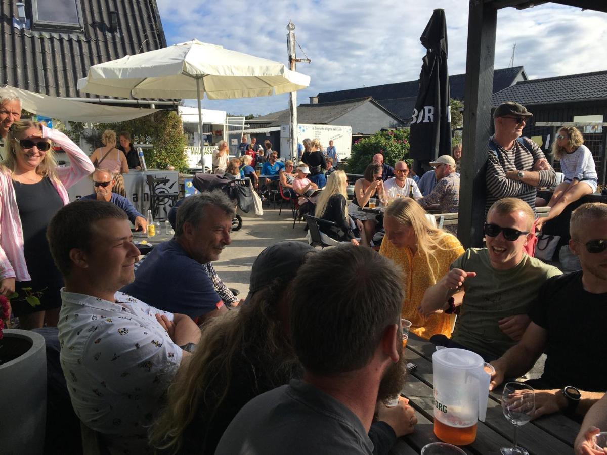 Casablanca Hostel, Hyggelig Overnatning Anholt Экстерьер фото